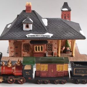 Dickens Village Lighted Chadbury Station